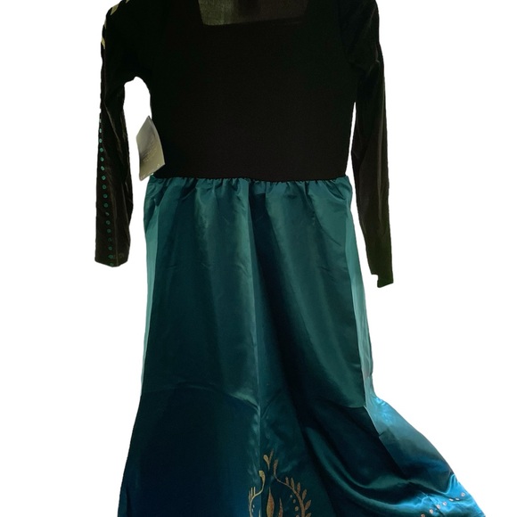 Queen Anna Coronation Dress From Frozen Two - Picture 6 of 8